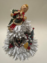 Load image into Gallery viewer, The Austria - One-of-One holiday Hat