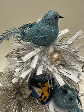 Load image into Gallery viewer, The Zürich - One-of-One Holiday Hat