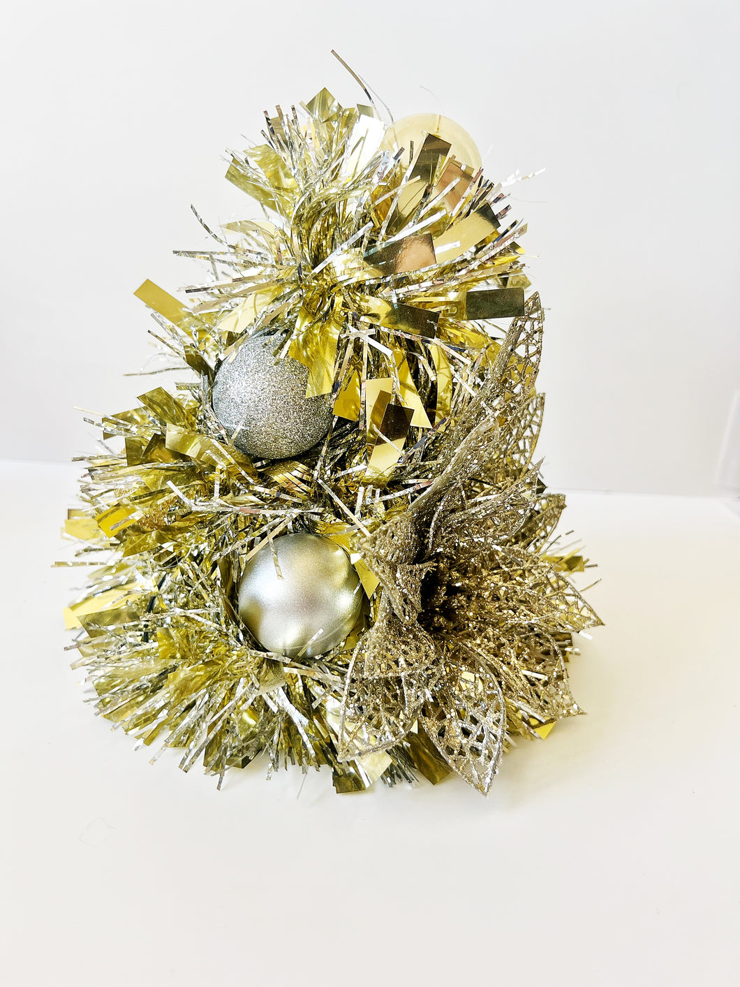 Gold Christmas Flower