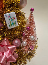 Load image into Gallery viewer, The Eleanor - One-of-One Mahjong Holiday Hat

